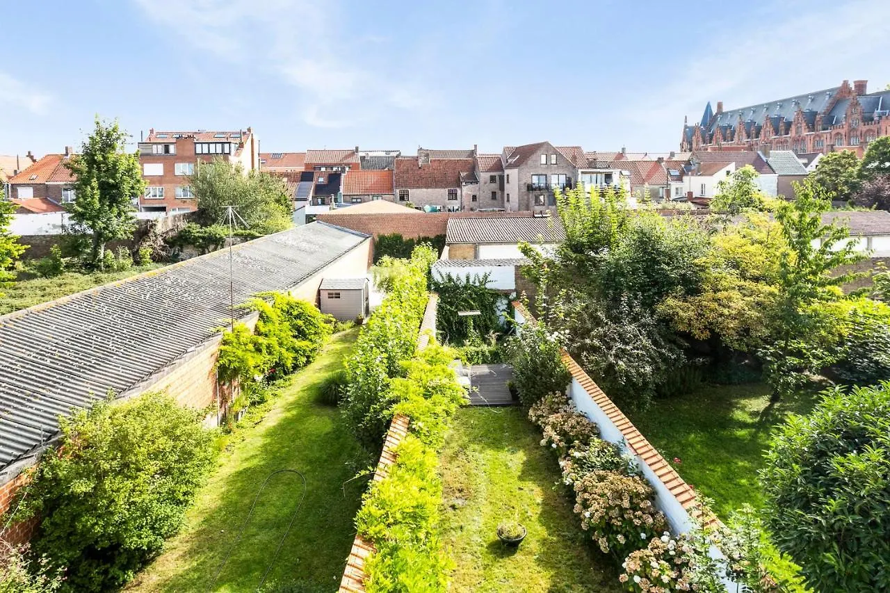 Unique Home With Garden In Centre Of Bruges Belgio